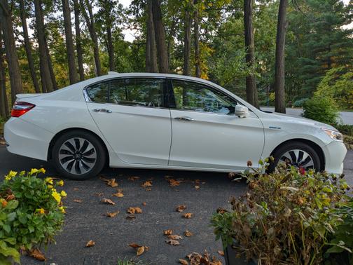 2017 Honda Accord Hybrid EX-L