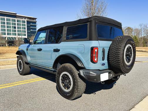 2023 Ford Bronco Badlands Advanced