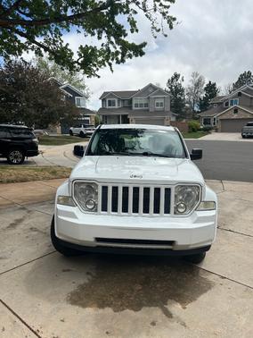 White 2012 Jeep Liberty Sport