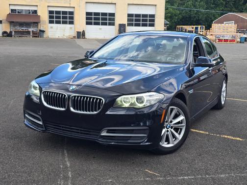 Blue 2014 BMW 528 i xDrive