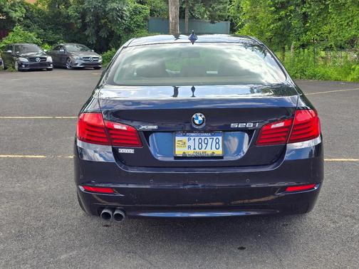 Blue 2014 BMW 528 i xDrive