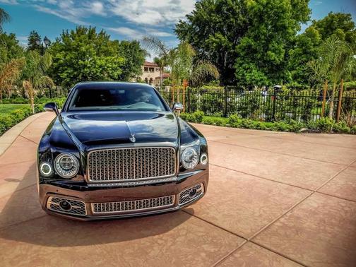Black 2020 Bentley Mulsanne Base
