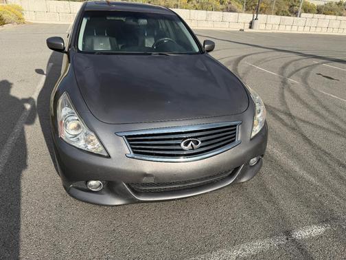 Gray 2013 INFINITI G37 x
