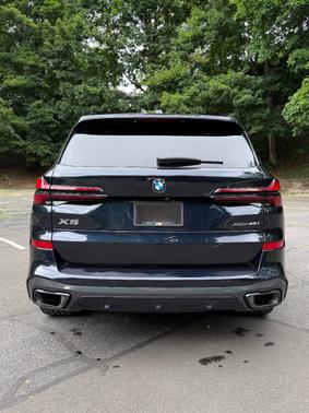 Blue 2024 BMW X5 xDrive40i