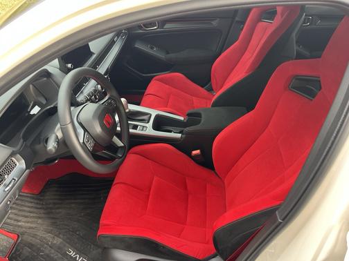 2025 Honda Civic Type R Base