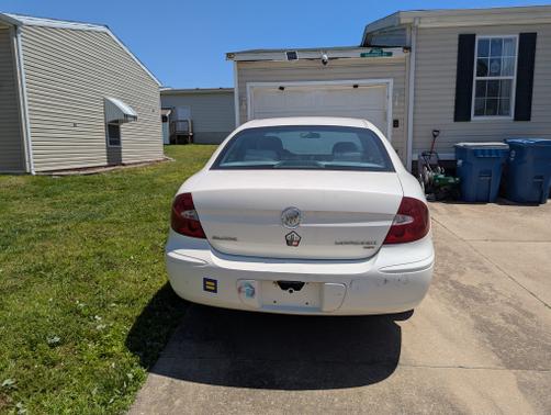 White 2007 Buick LaCrosse CX