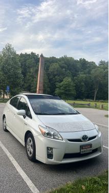 2010 Toyota Prius III