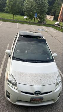 2010 Toyota Prius III