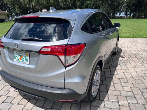 Silver 2019 Honda HR-V LX