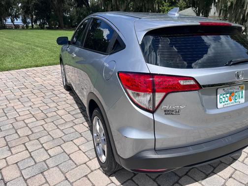 Silver 2019 Honda HR-V LX