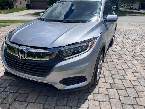 Silver 2019 Honda HR-V LX