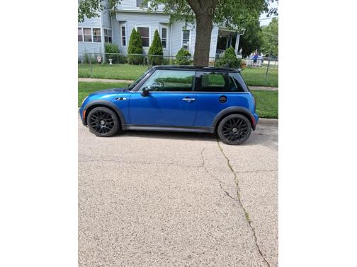 2006 MINI Cooper S Base