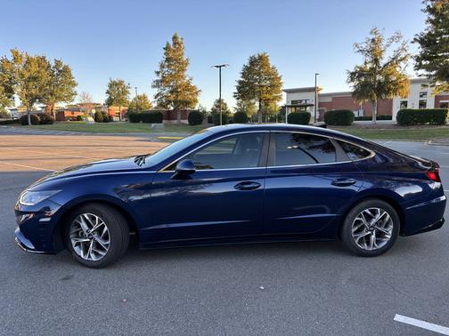 Blue 2022 Hyundai SONATA SEL