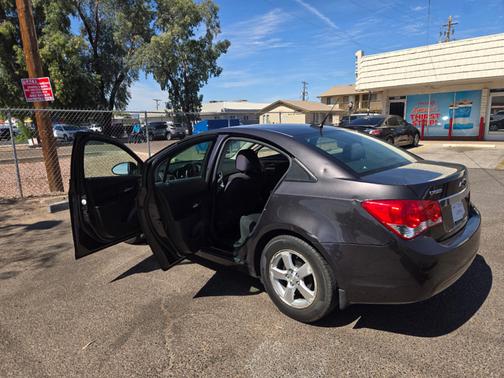 Brown 2014 Chevrolet Cruze 1LT