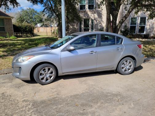 2013 Mazda Mazda3 i Sport