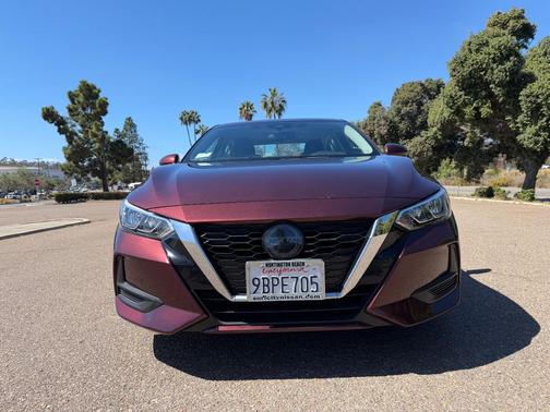 Brown 2022 Nissan Sentra SV