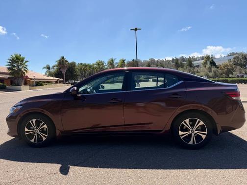Brown 2022 Nissan Sentra SV