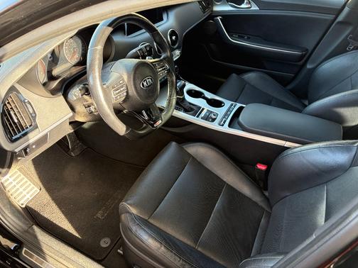 2018 Kia Stinger GT1