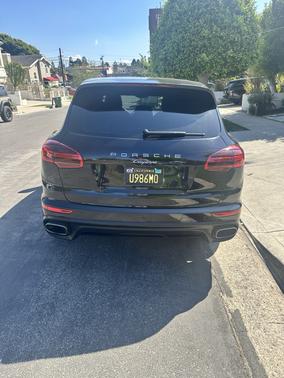 Black 2016 Porsche Cayenne Cayenne