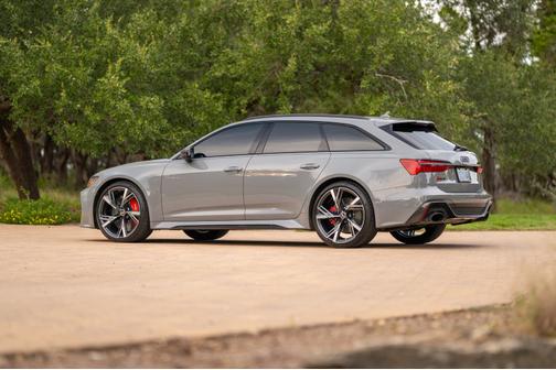 2022 Audi RS 6 Avant 4.0T