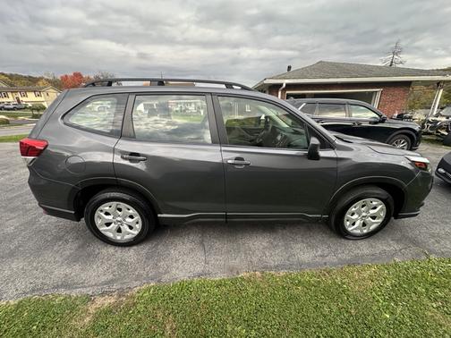 2023 Subaru Forester Base
