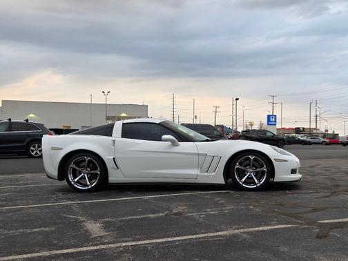 White 2013 Chevrolet Corvette Grand Sport