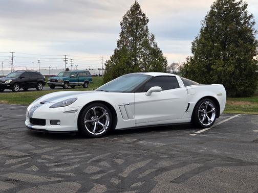 White 2013 Chevrolet Corvette Grand Sport