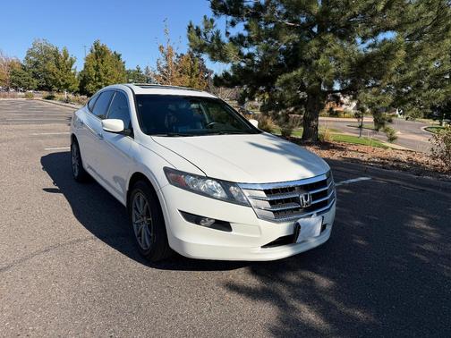 White 2010 Honda Accord Crosstour EX-L