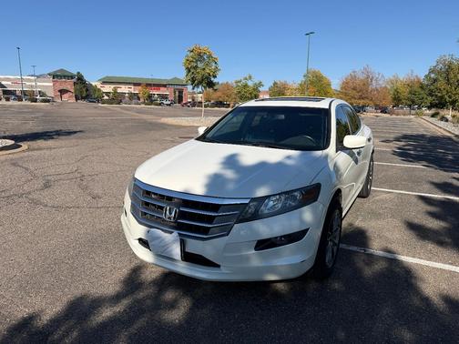 White 2010 Honda Accord Crosstour EX-L