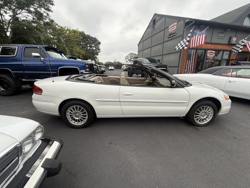 2004 Chrysler Sebring LXi