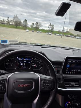 2021 GMC Yukon XL SLT