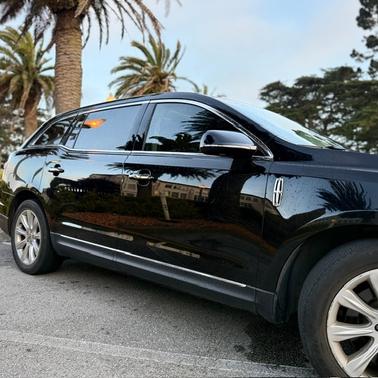 Black 2019 Lincoln MKT Reserve