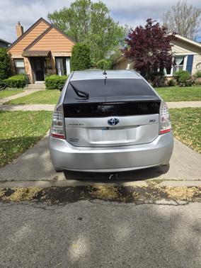 2010 Toyota Prius III