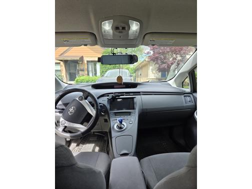 2010 Toyota Prius III