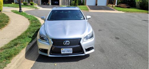 Photo 2 of 16 of 2013 Lexus LS 460 Base
