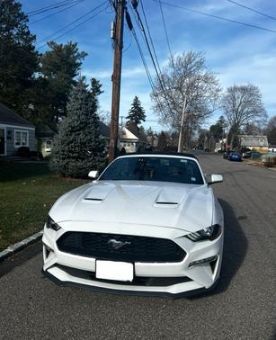2022 Ford Mustang EcoBoost Premium