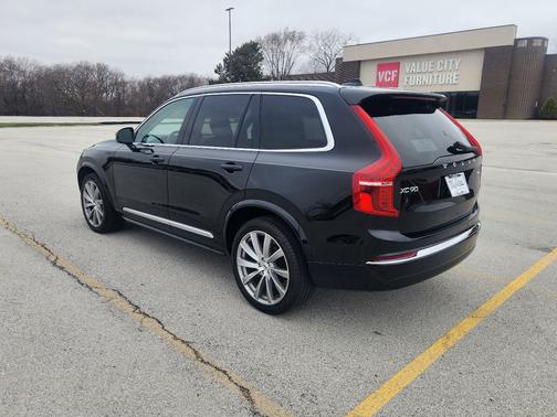 Black 2023 Volvo XC90 B6 Plus 6 Passenger