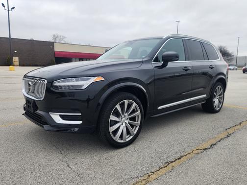 Black 2023 Volvo XC90 B6 Plus 6 Passenger