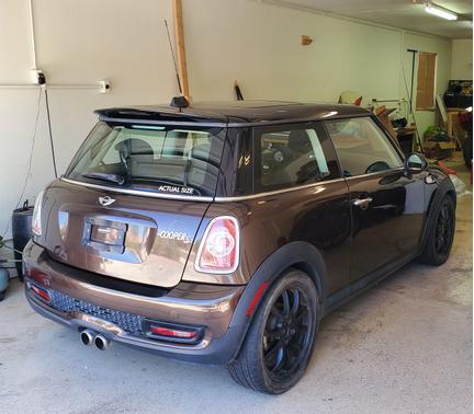 Photo 3 of 30 of 2011 MINI Cooper S Base