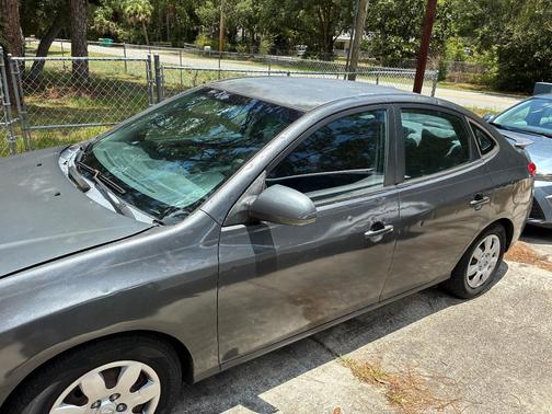 Gray 2008 Hyundai ELANTRA SE