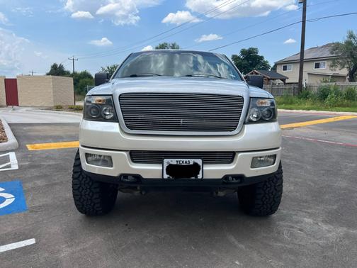 2005 Ford F-150 XLT SuperCrew