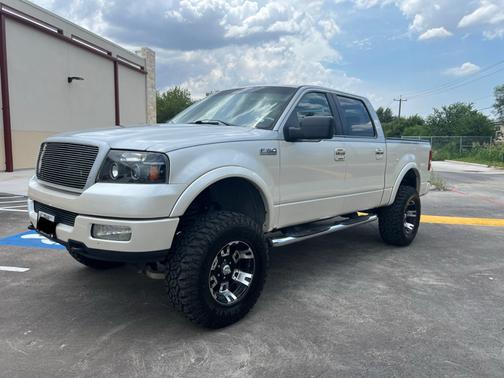 2005 Ford F-150 XLT SuperCrew