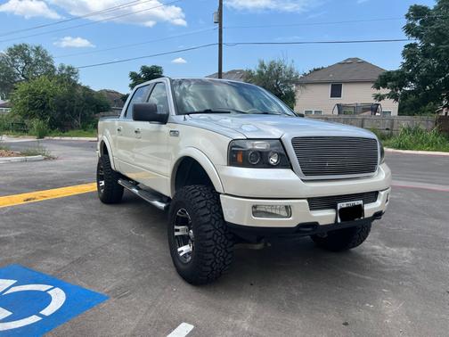 2005 Ford F-150 XLT SuperCrew