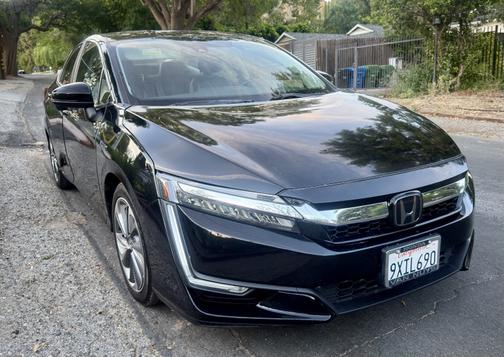 Black 2018 Honda Clarity Plug-In Hybrid Touring