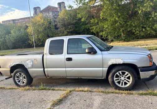 2004 Chevrolet Silverado 1500 Work Truck
