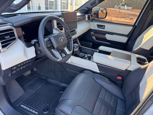 2023 Toyota Sequoia Capstone