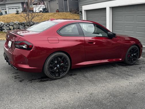 2025 BMW M240 i xDrive