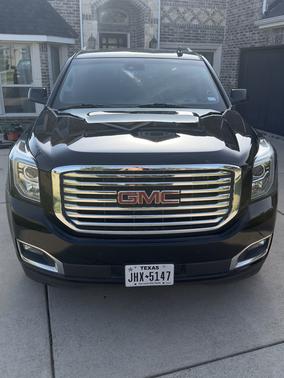 Black 2017 GMC Yukon SLT