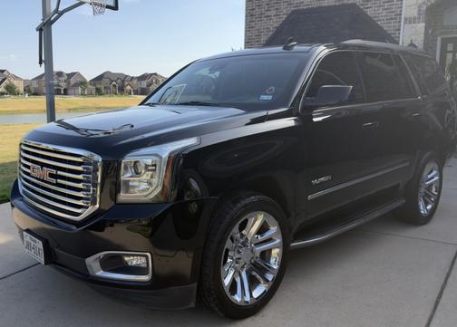 Black 2017 GMC Yukon SLT