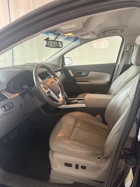 Black 2014 Ford Edge SEL